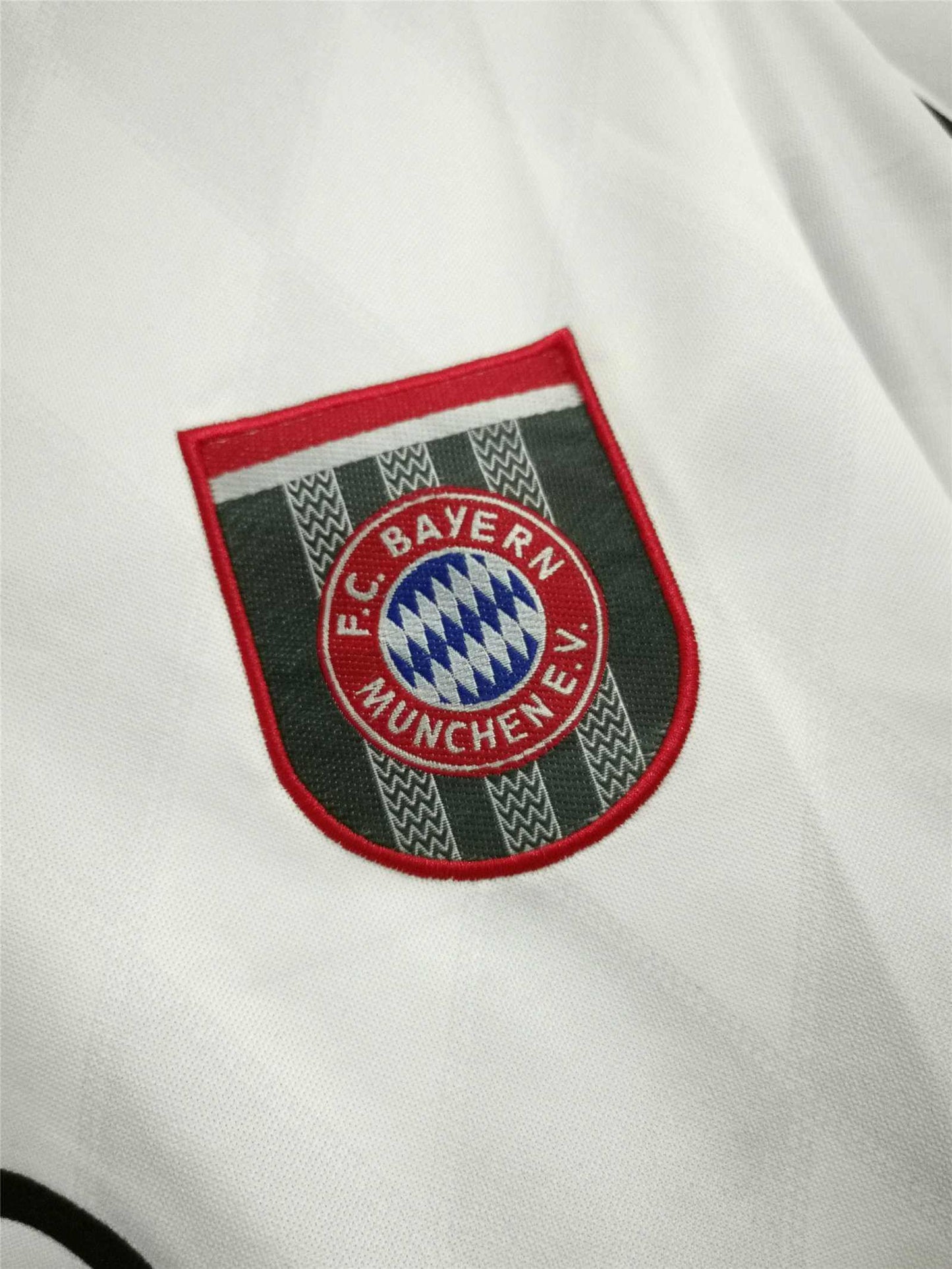 BAYERN MUNICH 1995/97 AWAY