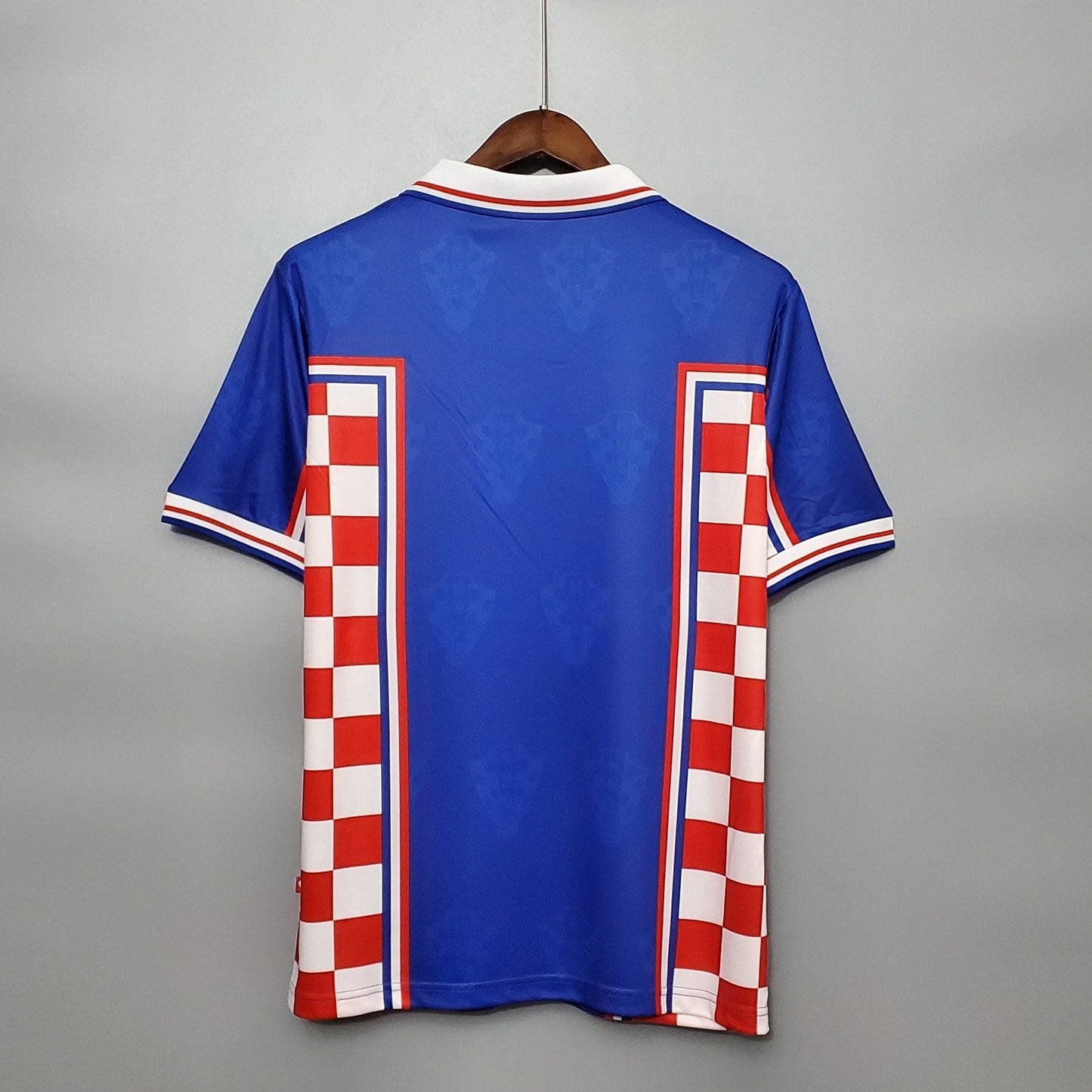 CROATIA 1998 AWAY