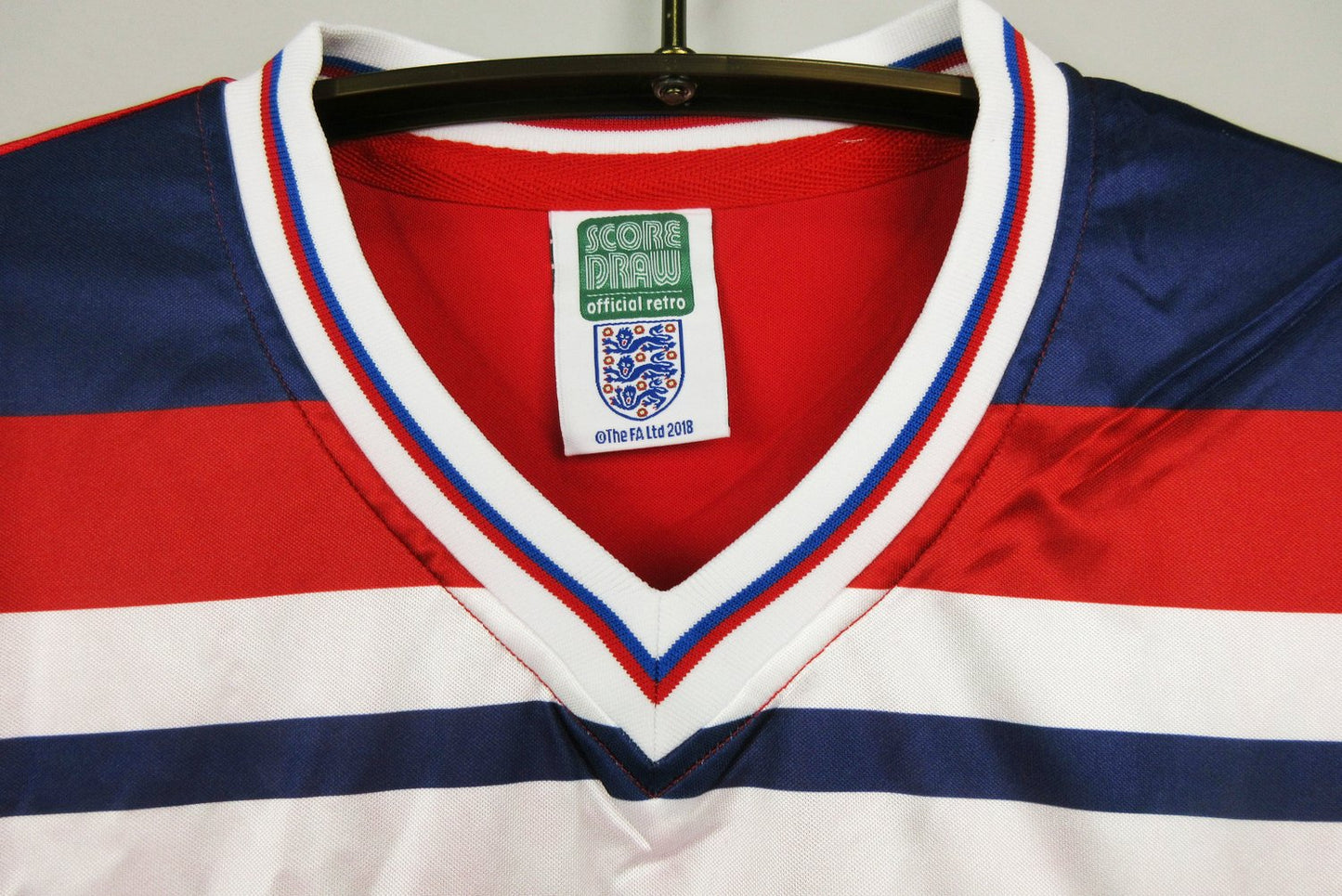 ENGLAND 1982 AWAY