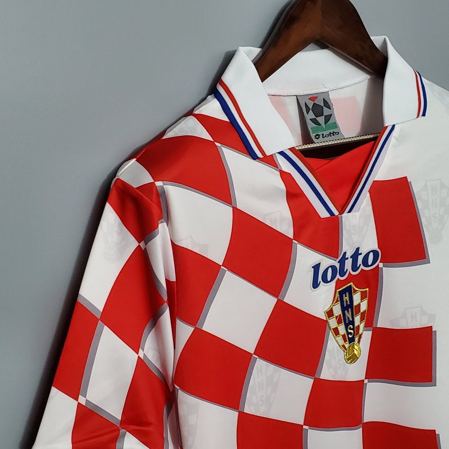 CROATIA 1998 HOME