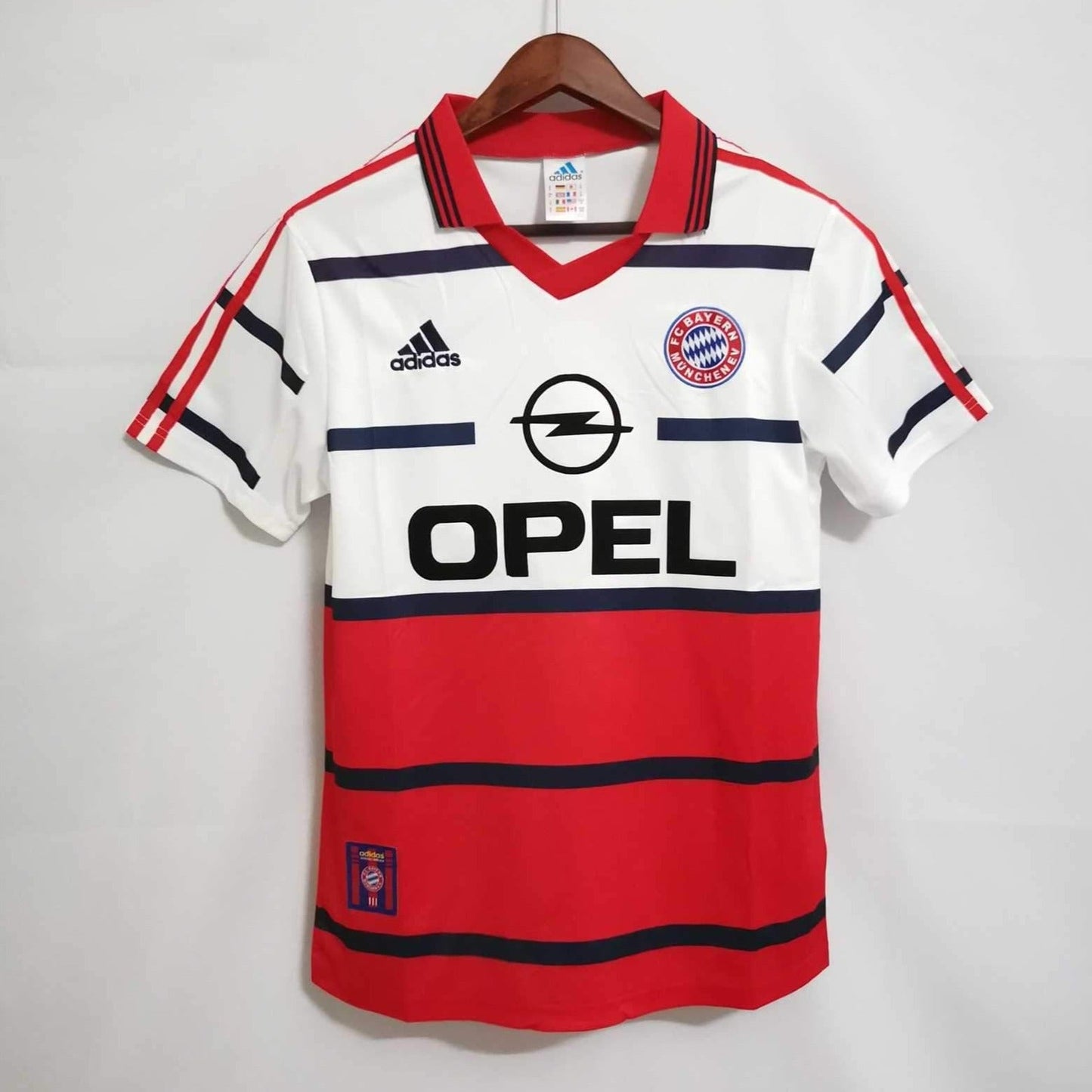 BAYERN MUNICH 1998/01 AWAY