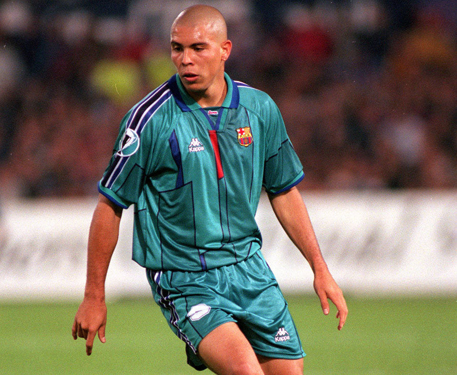 BARCELONA 1995/97 AWAY X RONALDO