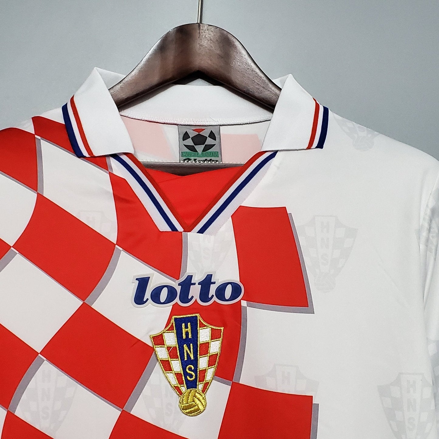 CROATIA 1998 HOME