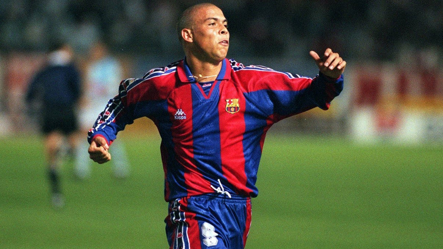 BARCELONA 1995/97 HOME X RONALDO